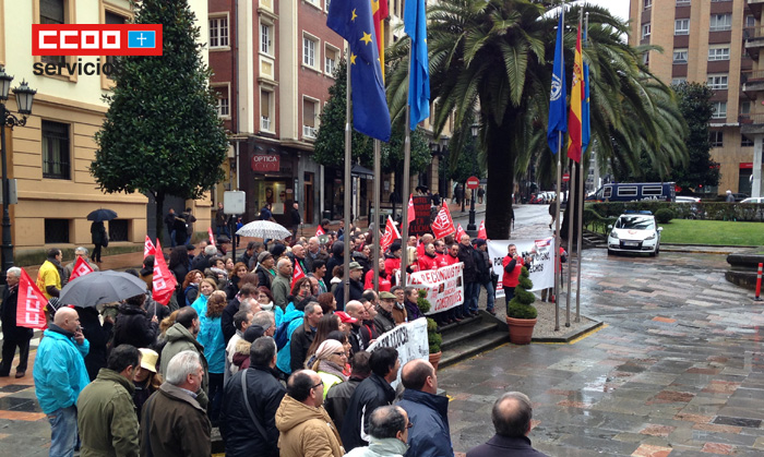 Trabajadores de otros sectores y empresas apoyando Hotel Reconquista Oviedo