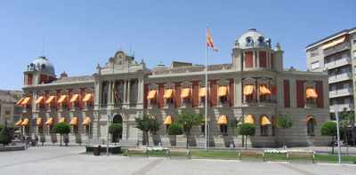 Imagen diputación Ciudad Real. Ilustra convenio comercio textil Ciudad Real