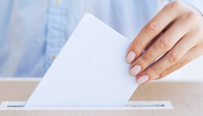Votación urna  elecciones sindicales