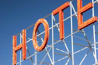 Hotel. Campaña denuncia empresas multiservicios